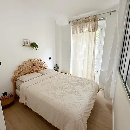 Appartement Calme Et Cozy En Plein Parigi Esterno foto