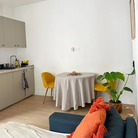 Appartement Calme Et Cozy En Plein Parigi Esterno foto